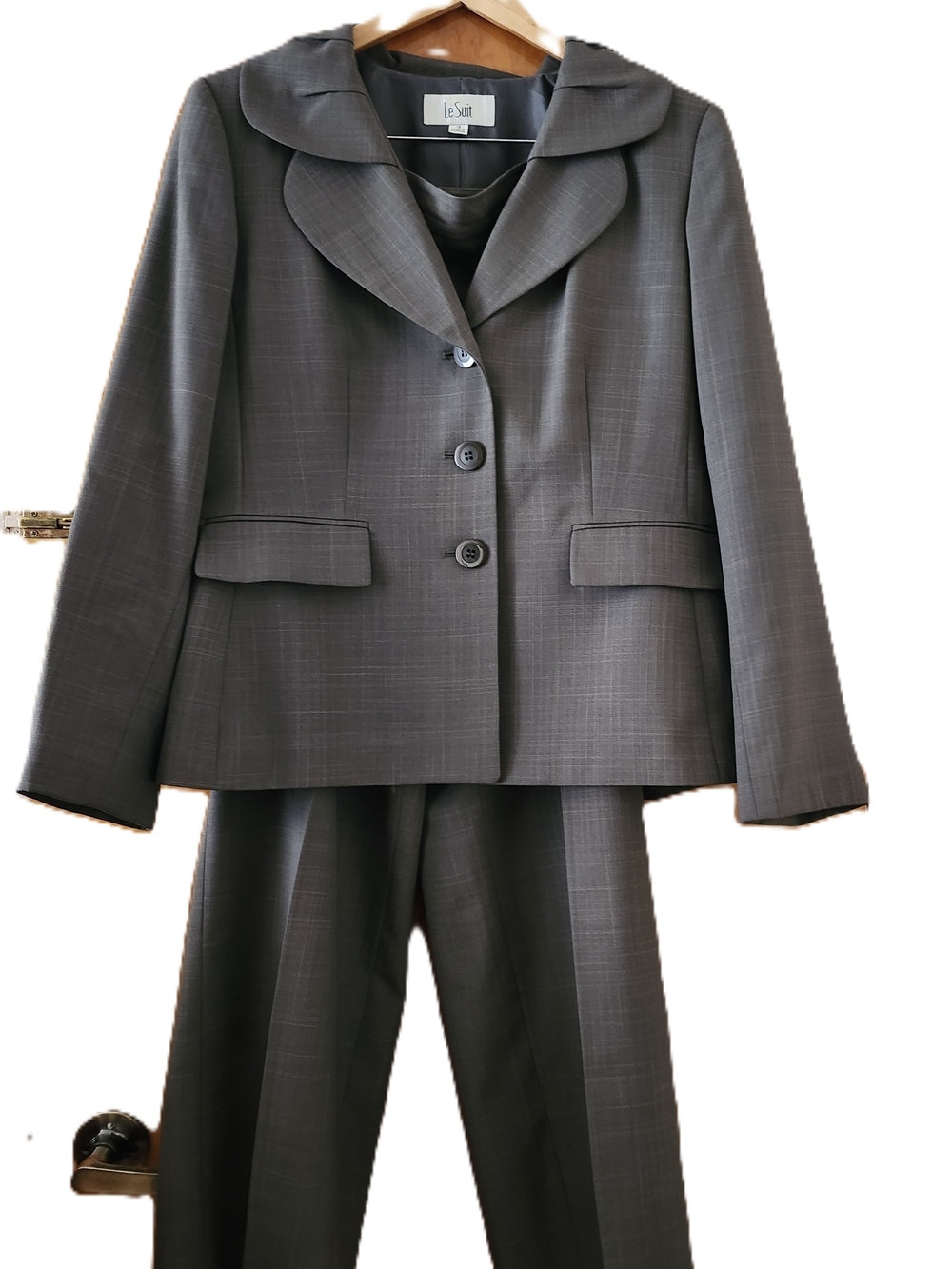 Le Suit Charcoal Gray Women's Two-Piece Suit Jacket & Pants